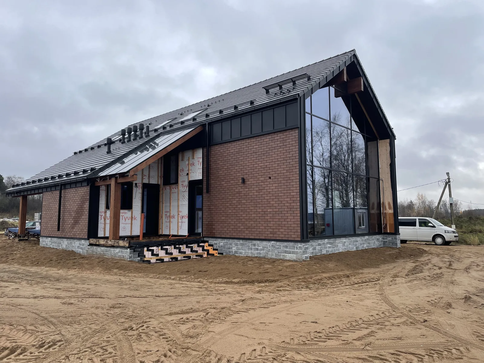 Панорамный витраж 8 × 9,5 м с видом на Вуоксу